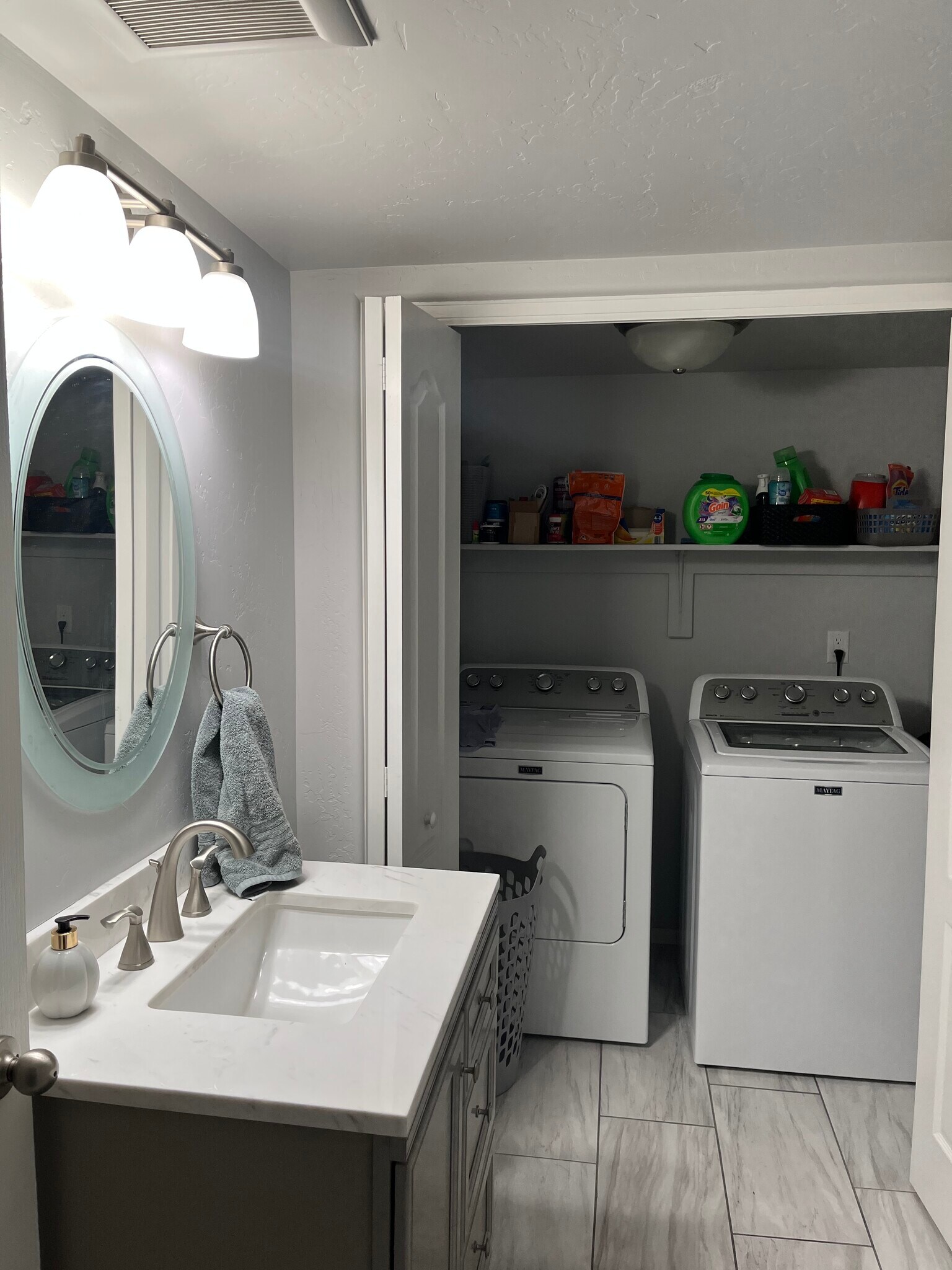 Building Photo - 658 1/2 Tammera Ln