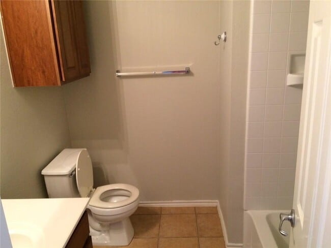 Building Photo - 10933 Reliance Creek Dr