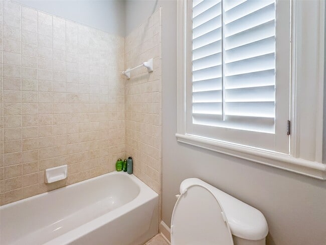 Building Photo - 38 E Thymewood Pl