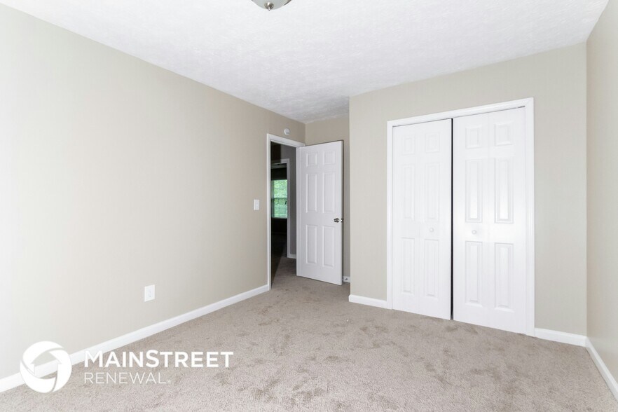 Building Photo - 1496 Paladin Ct