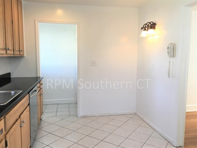 Building Photo - Morse Cove Area – Single Family Home for Rent