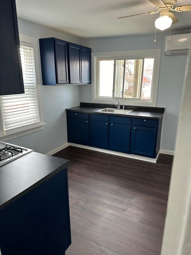 Building Photo - 4002 Southern Pky