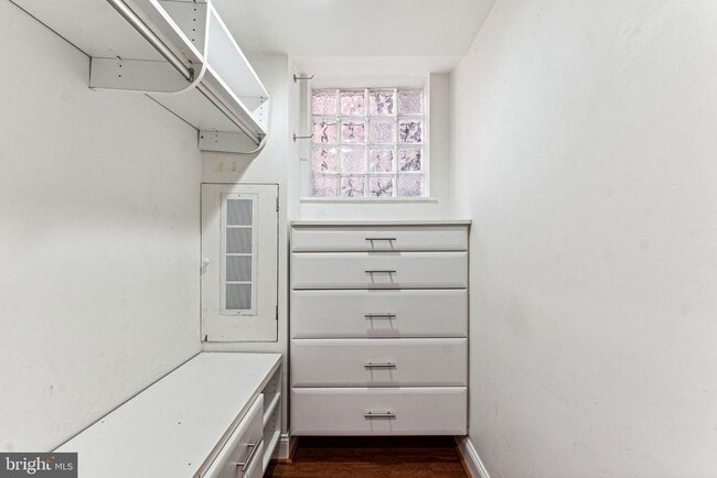 Building Photo - 1747 18th St NW