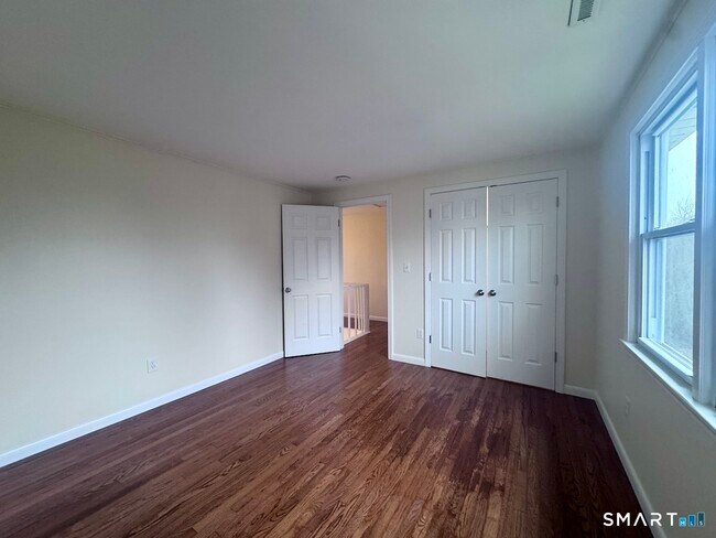 Building Photo - 85 Ivy St