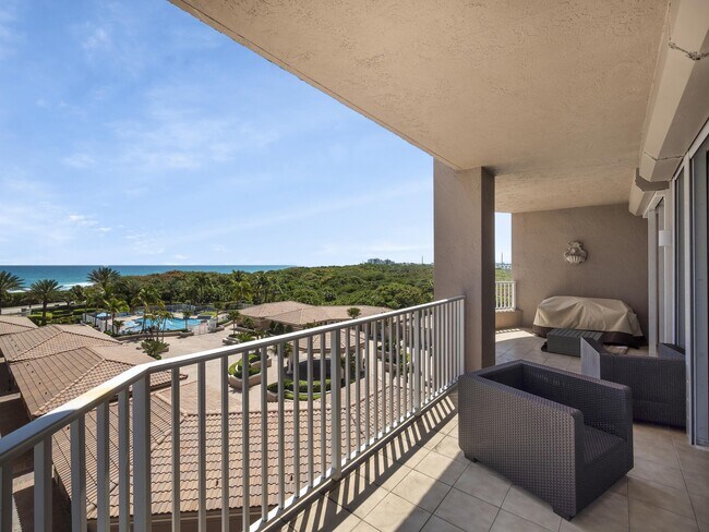 Building Photo - 700 Ocean Royale