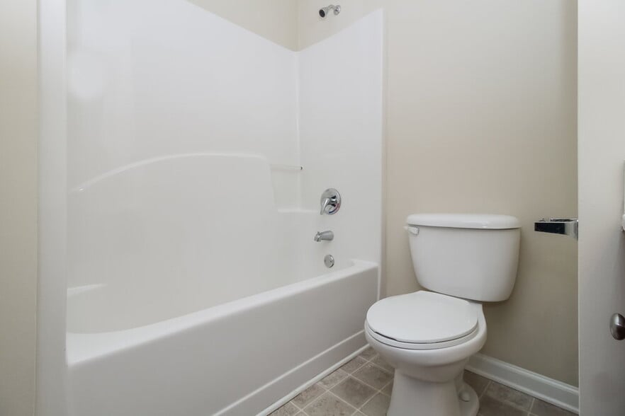 Building Photo - 315 Meadow Vista Ln