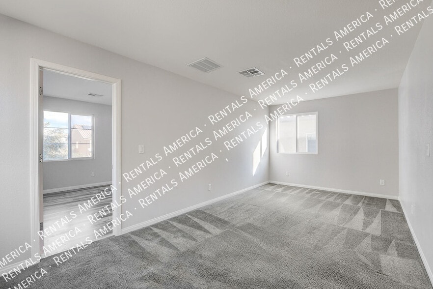 Building Photo - 8271 Southern Cross Ave