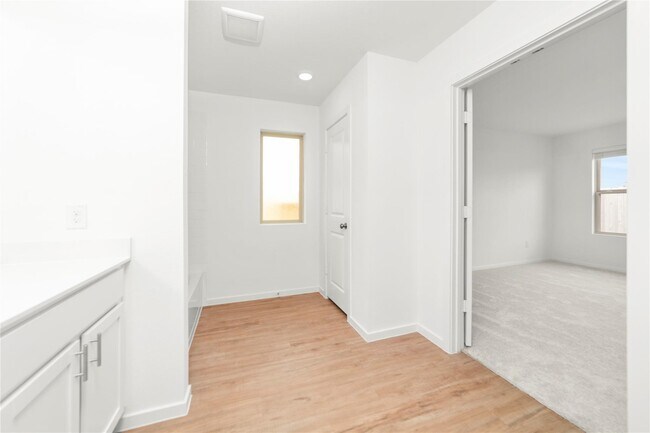 Building Photo - 1634 Blue Cypress Dr