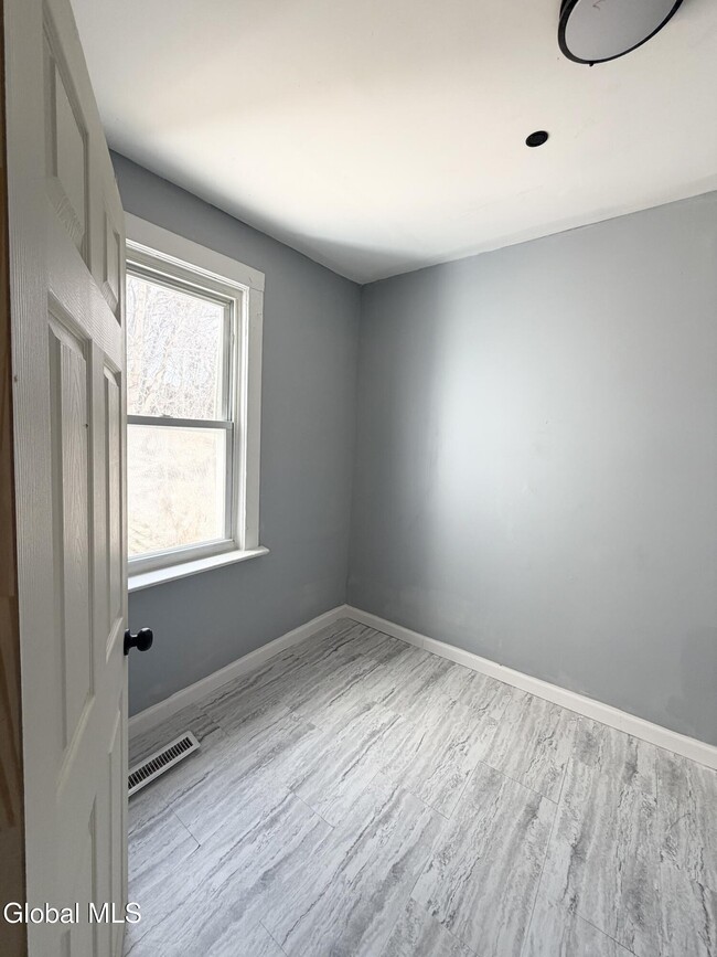 Building Photo - 247 Elk St