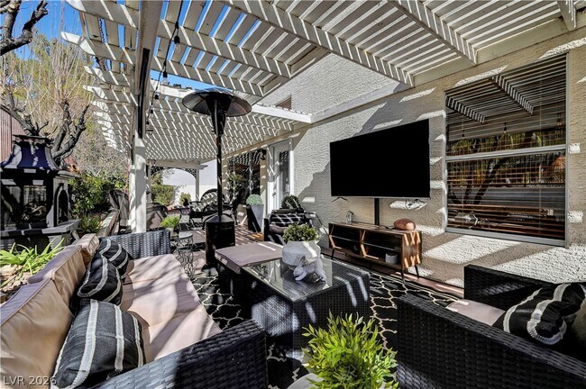 Building Photo - 1405 Sunblush Ln