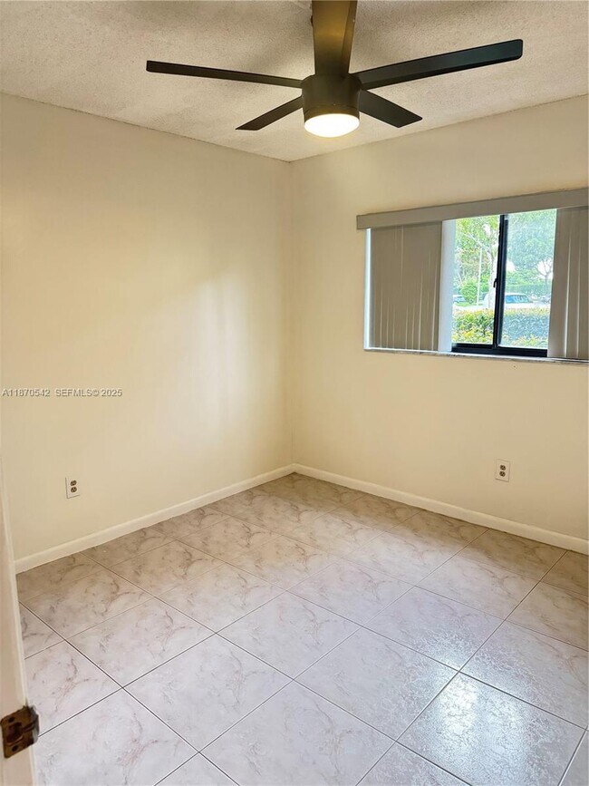 Building Photo - 9620 W McNab Rd