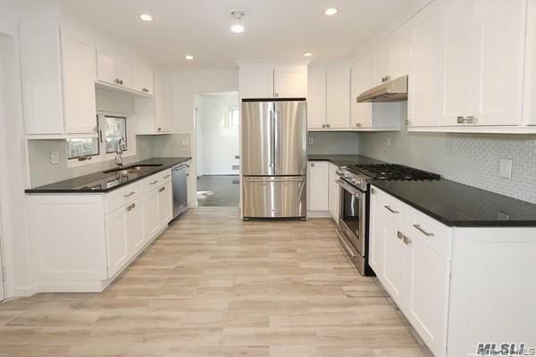 Building Photo - 5 Gilbert Rd