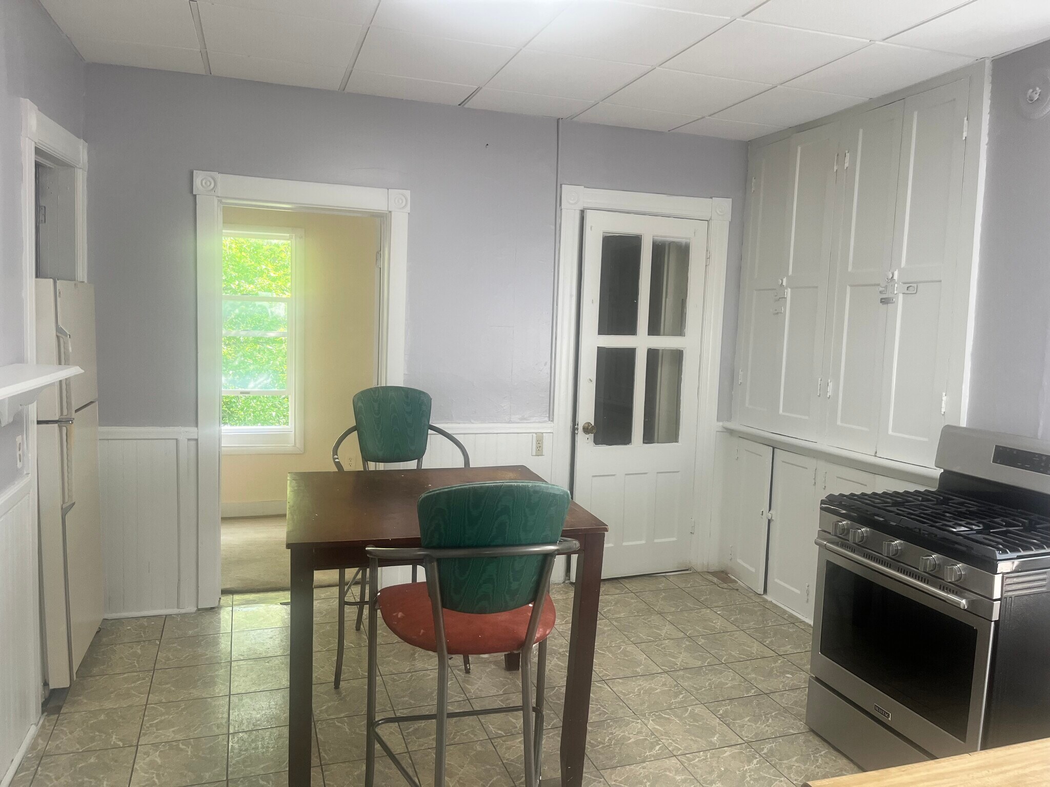 Kitchen - 426 Elk St