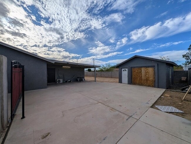 Building Photo - 13208 W Tuckey Ln