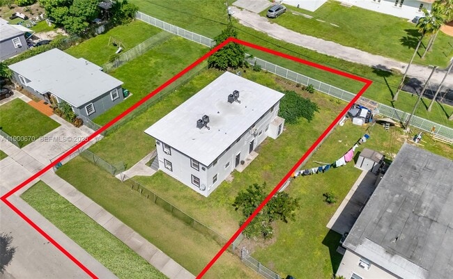 Building Photo - 10015 SW 170th Terrace