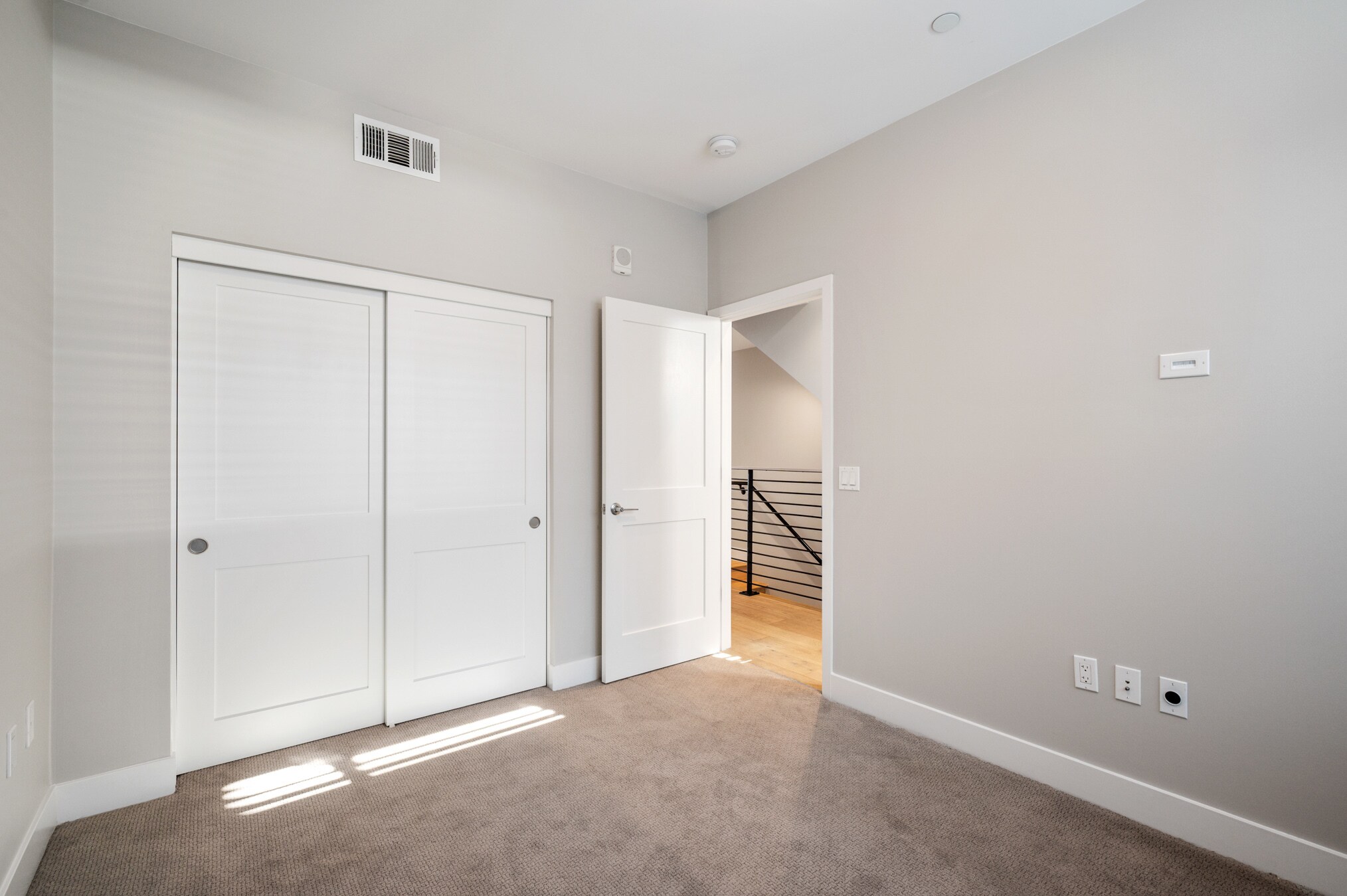 Building Photo - 1920 S Pacific Coast Hwy