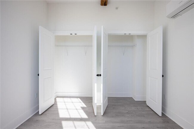 Building Photo - 50 Ashburton St