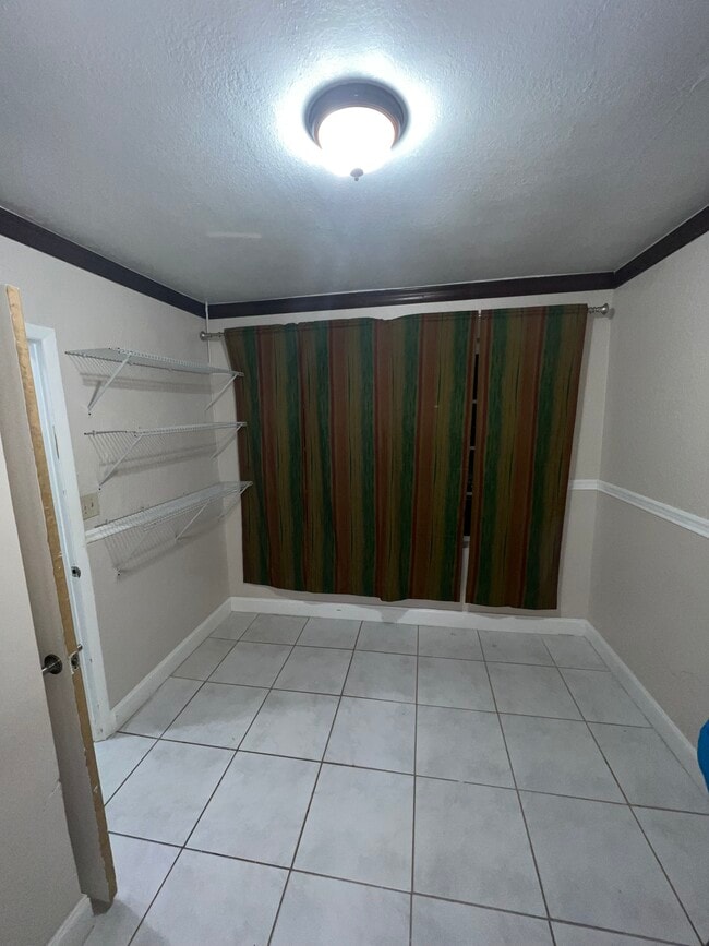 Building Photo - 205 NW 130th St