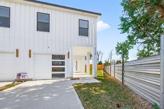 Building Photo - 5304 Lynnfield St