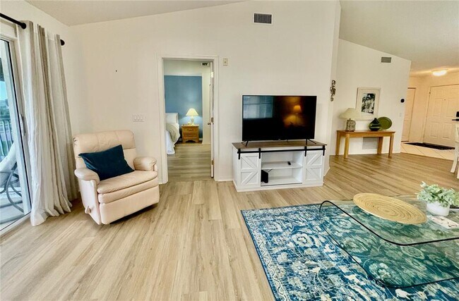 Building Photo - 5800 Sabal Trace Dr
