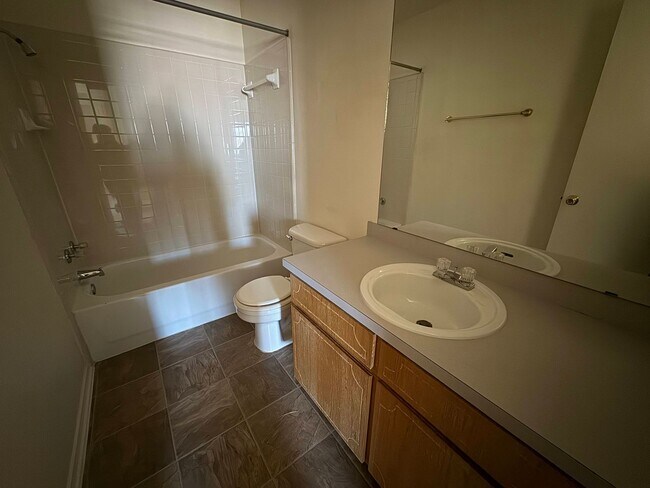 Building Photo - 4303 Deek Dr