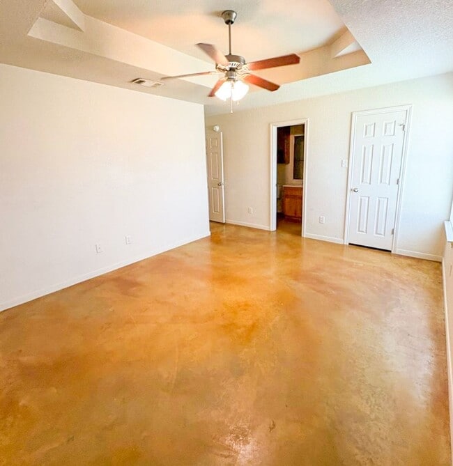 Building Photo - 1402 Powder River Dr