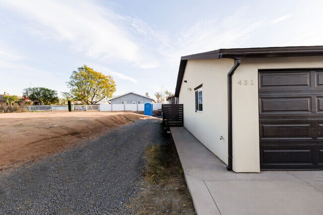 Building Photo - 451 E Lincoln Ave