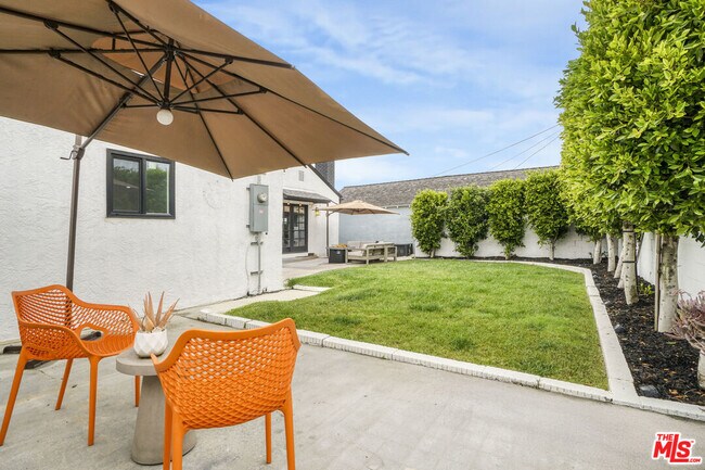 Building Photo - 7868 Naylor Ave