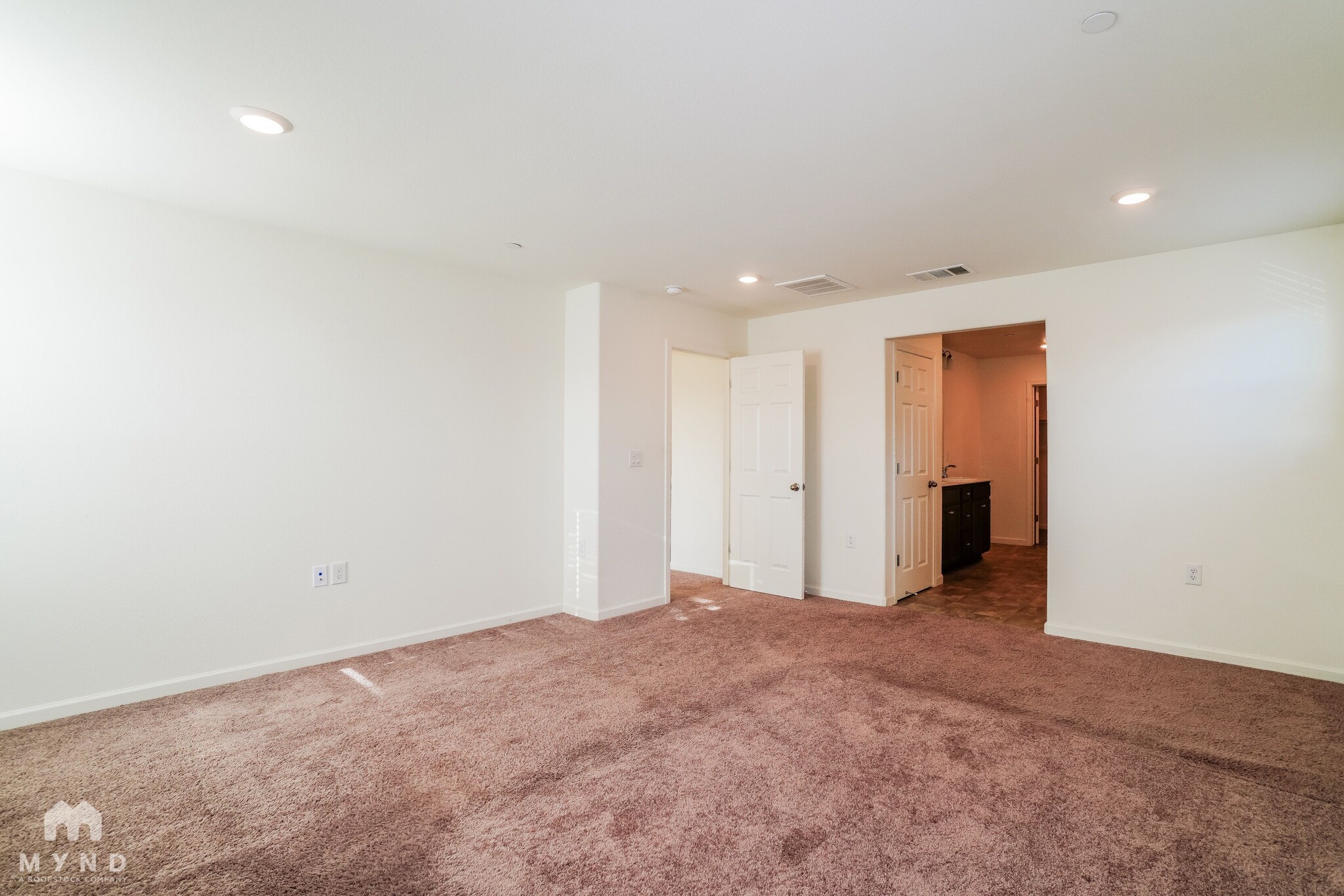 Building Photo - 676 Rosedale Wy