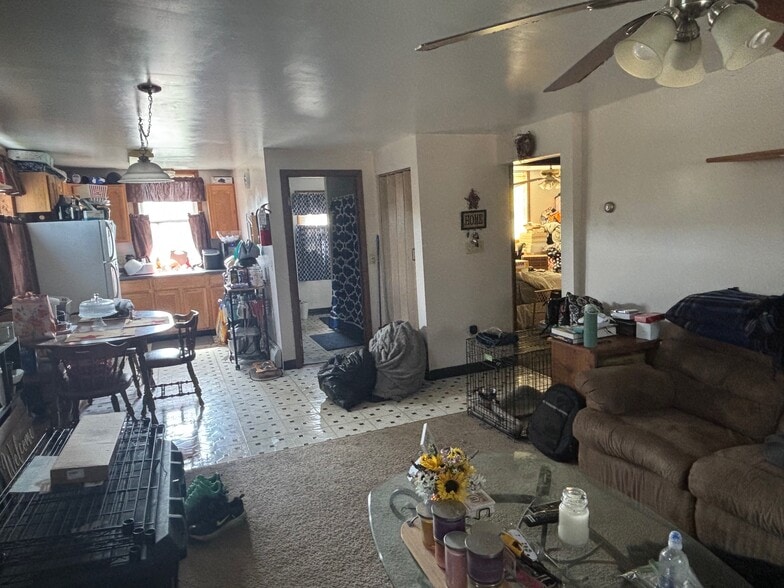 Building Photo - 117 Short St