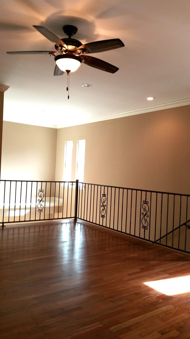 Building Photo - 1812 Ashley Hall Way