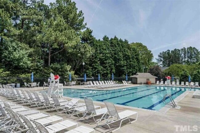 Building Photo - 2307 Fordcrest Dr