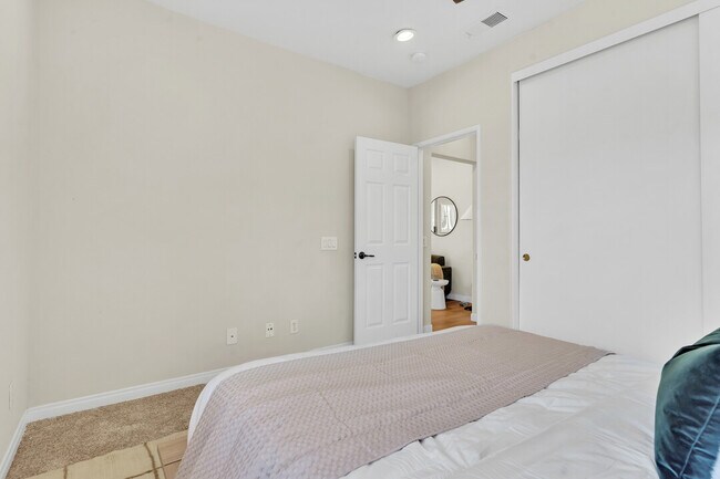 Building Photo - 11424 Via Rancho San Diego