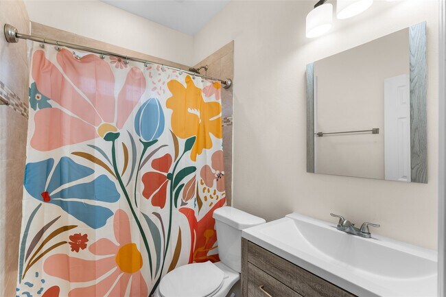 Building Photo - 16922 Glenheath St