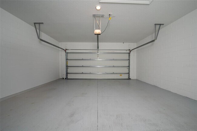 Building Photo - 11328 Listening Dr