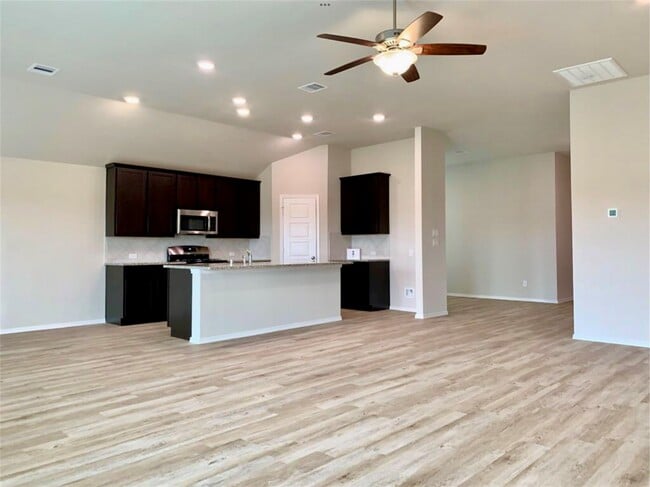 Building Photo - 2203 Levant Ln