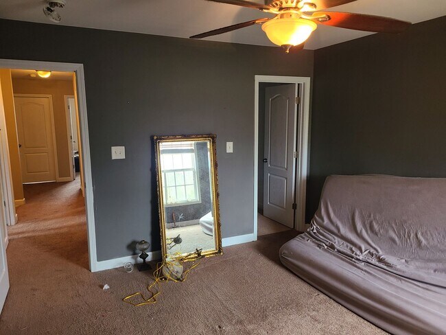 Building Photo - 4 Bedroom 2.5 Bath unfurnished home - Peggy's Cove Sneads Ferry