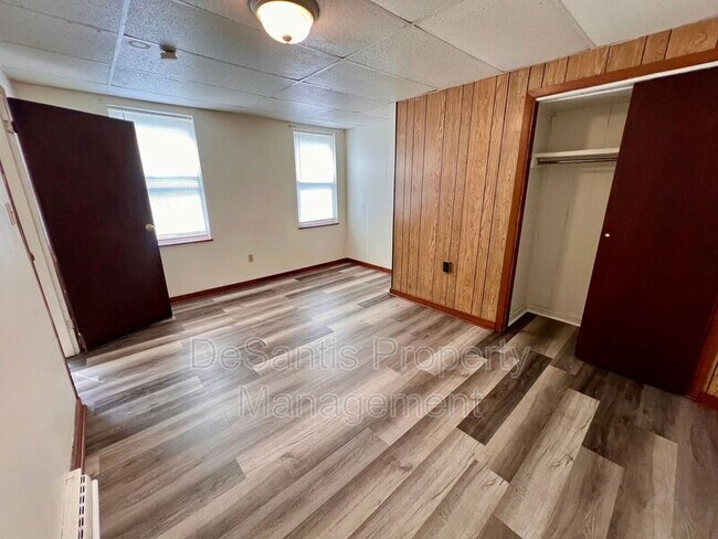 Building Photo - 1509 Hatteras St