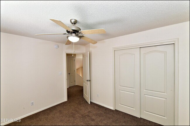 Building Photo - 6372 Franklin Ridge Dr