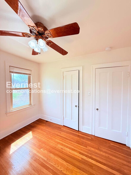 Building Photo - 3209 W Grand St