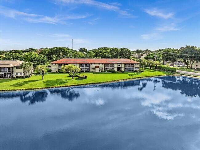 Building Photo - 9487 W McNab Rd