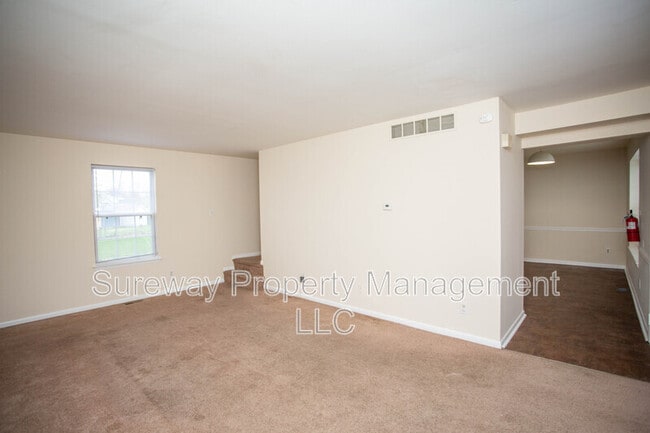 Building Photo - 5729 Irving Ave