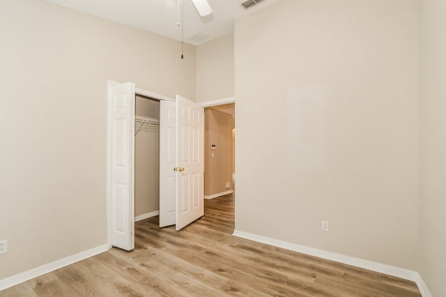 Building Photo - 891 McInnis Ct