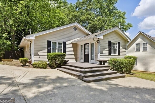 Primary Photo - 2192 Spink St NW