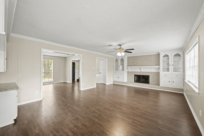 Building Photo - 1123 Marne Ln