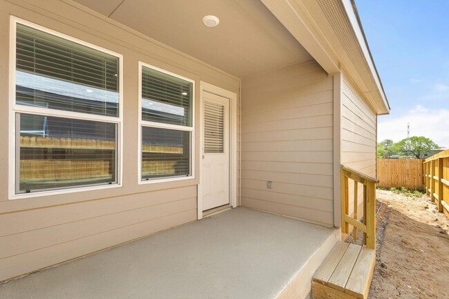 Building Photo - 2038 Zephyr Lily