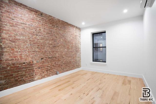 Building Photo - 3 bedroom in Brooklyn NY 11226