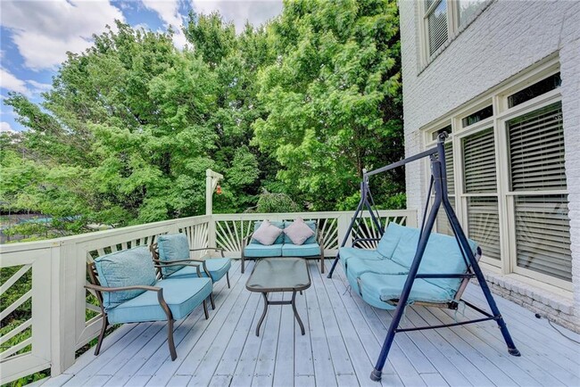 Building Photo - 645 Falls Bay Ct