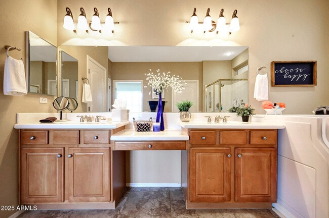 Building Photo - 13129 W Junipero Dr