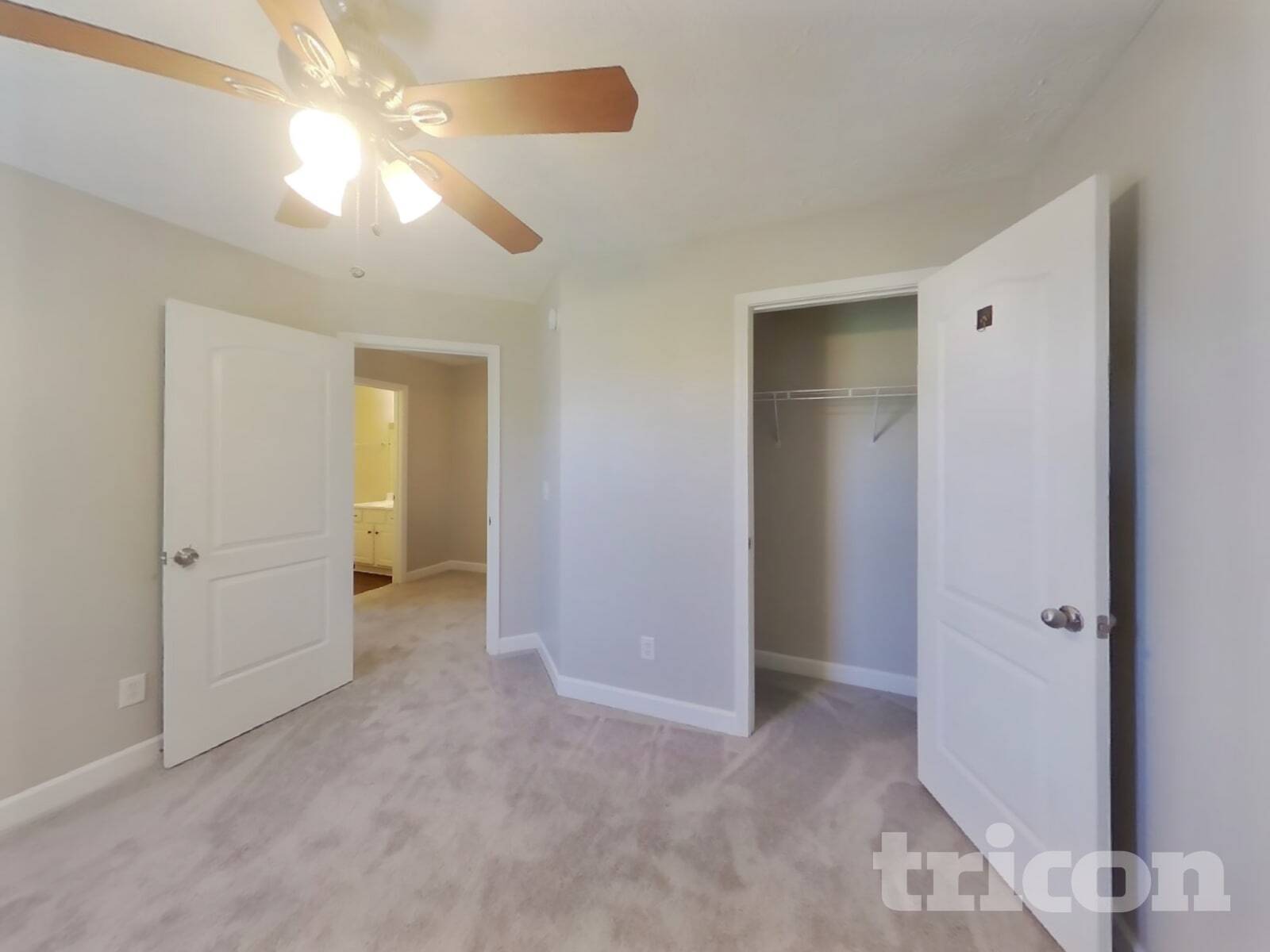 Building Photo - 1528 Beaconcrest Cir